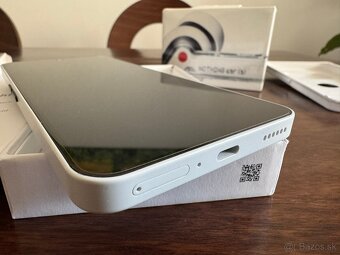 Nový Nothing Phone (3a) 12 GB/256 GB White - 6