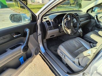 Honda CR-V, 2,4 124kW, benzín - 6