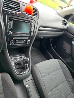 Predam volkswagen Golf VI Variant 1.6 tdi - 6