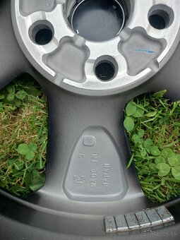 5x114,3 7Jx18 ET35 - ZÁNOVNÉ disky TOYOTA RAV4 - 6