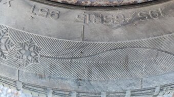 Zimné 195/65/r15 a Letné 205/55/r16 - 6