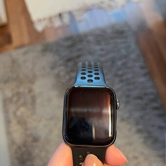 Apple Watch SE Nike 44mm - 6