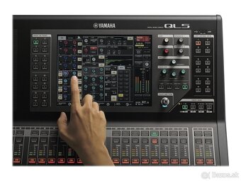 Yamaha QL5 digitálny mixážny pult - 6