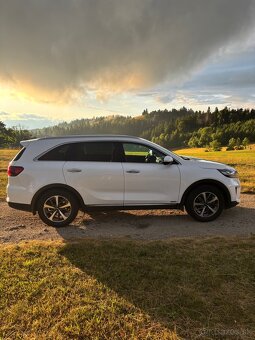 KIA Sorento 2.2 AWD - 6