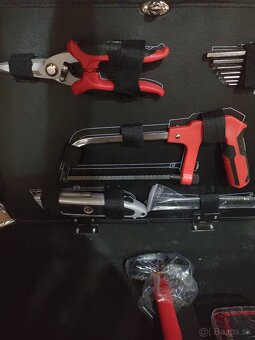 Kompletná sada náradia Cr-V v kufri 162 dielov 1257452 - 6