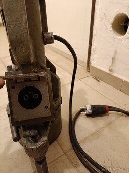 Predám magnetický stojan VJ 432 - 6