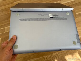 Asus ZenBook - 6