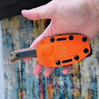 Benchmade - 6