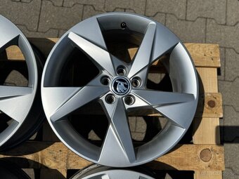 R17 5x100 Original Skoda KAMIQ - SCALA - VOLANS 6.5J ET40 - 6