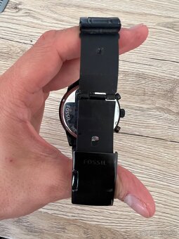 Fossil BQ1127 – elegantné hodinky s nádychom športového štýl - 6