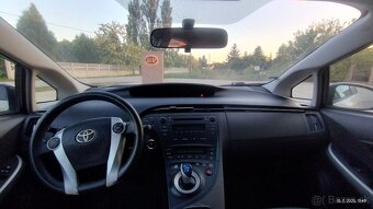 Toyota prius HYBRID 1.8VVTI- - 6