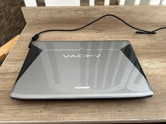 Medion Akoya P6622-15,6"HD/Intel i3/4gb ram/Nvidia gt 310m - 6