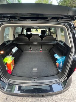 VW Touran 2.0 TDI - 6
