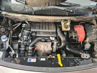 Peugeot partner 1.6 80kw r.v 2011 - 6