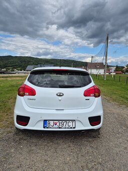 KIA Cee’d Hatchback 1.6 diesel, 100kw Manuál - 6
