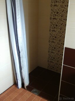 PODNÁJOM jednej izby BRATISLAVA II / RUŽINOV NIVY - 6
