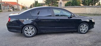 PASSAT B6 - 6