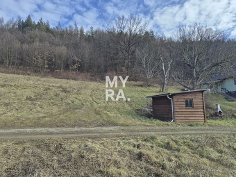 Na predaj stavebný pozemok s projektom 2500 m2, ul. Broskyň - 6