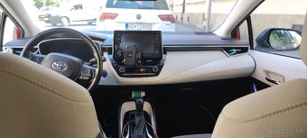 Toyota Corolla 1.8 Hybrid - 6