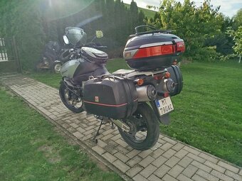 Suzuki V strom DL 1000 - 6