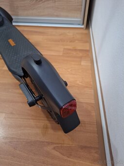 Ninebot by Segwat Kickseooter F2 - 6