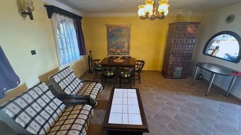 Na predaj viničný dom s pozemkom a krásnym výhľadom na mesto - 6