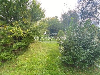 Ponúkame Vám na predaj slnečnú a udržiavanú záhradu - 6