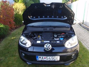 VOLKSWAGEN UP - 6