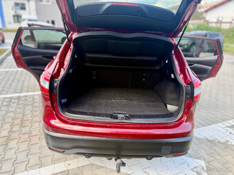 Nissan Qashqai 1.2 DIG-T BENZIN TEKNNA AUTOMAT 2017 - 6
