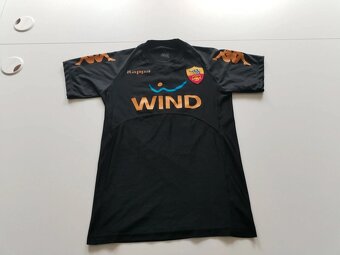 Futbalové dresy veľkosť S (rôzne tímy) - 6