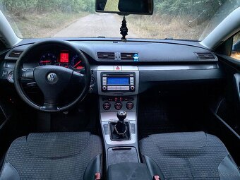 VW Passat 2.0TDi 103kw 4x4 - 6