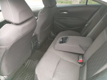 ZARUKA  DO 31-8. 2027  TOYOTA COROLA 1.5 92 KW COMFORT - 6