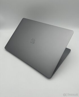 MacBook Pro 16" 2019 16/500GB Space Gray + ZÁRUKA - 6