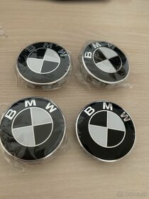 BMW znak na prednú / zadnú kapotu , kolesa a volant - 6