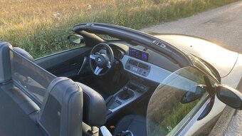 BMW Z4 2,5i r.2004 129400km - 6
