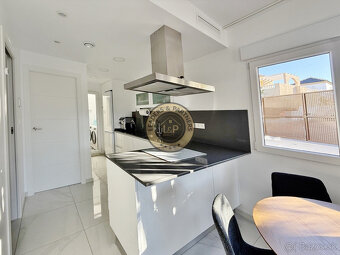 Mezonetový dom 4+kk s bazénom, Torrevieja-Los Balcones, Špan - 6