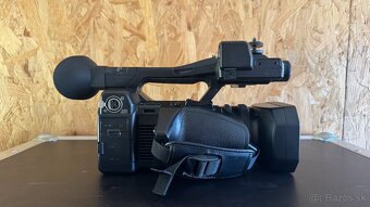 Kamera Panasonic HC-C1000 4K - 6