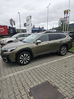 Subaru Outback 2,5i-T CVT ES Premium - 6