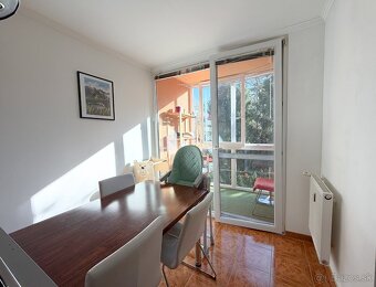 Príjemný 3-izbový byt so zimnou záhradou - 6