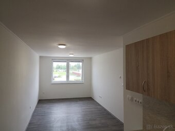 Prenájom - 2 izbový byt - 6