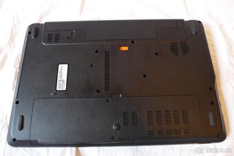 Predám laptop ACER Travel Mate P253 - 6