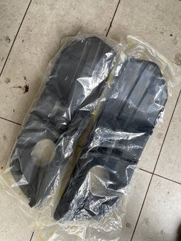 Mriežky hmloviek Audi q5 2009 - 6