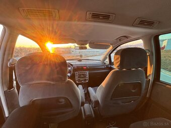 Ford Galaxy GHIA 1.9 TDi 85Kw - 6