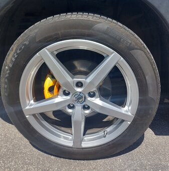 5x1114.3 R18 8j ET 40 st 66.1 - 6