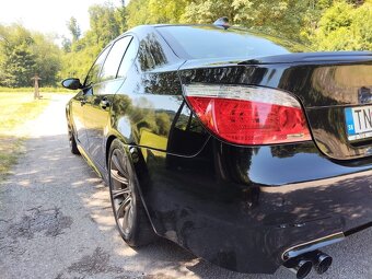 BMW M5 V10 e60 Facelift - 6