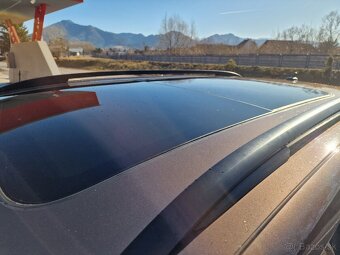 Sharan 2.0tdi DSG 103kW 7miest - 6