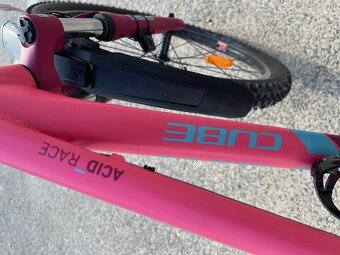 Predám bicykel CUBE ACID RACE coral mint 240 - 6