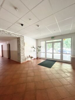 Prenájom kancelárií v centre Nových Zámkov - 6