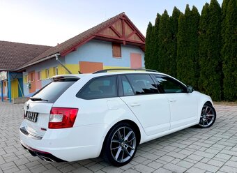 Škoda Octavia Combi RS 2.0 TSI DSG Challenge Plus 220Ps - 6
