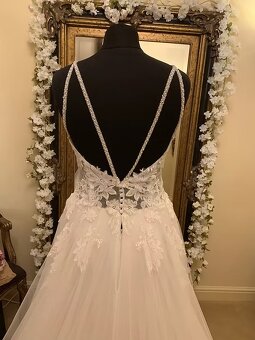 Predám krásne letné svadobné šaty - 6